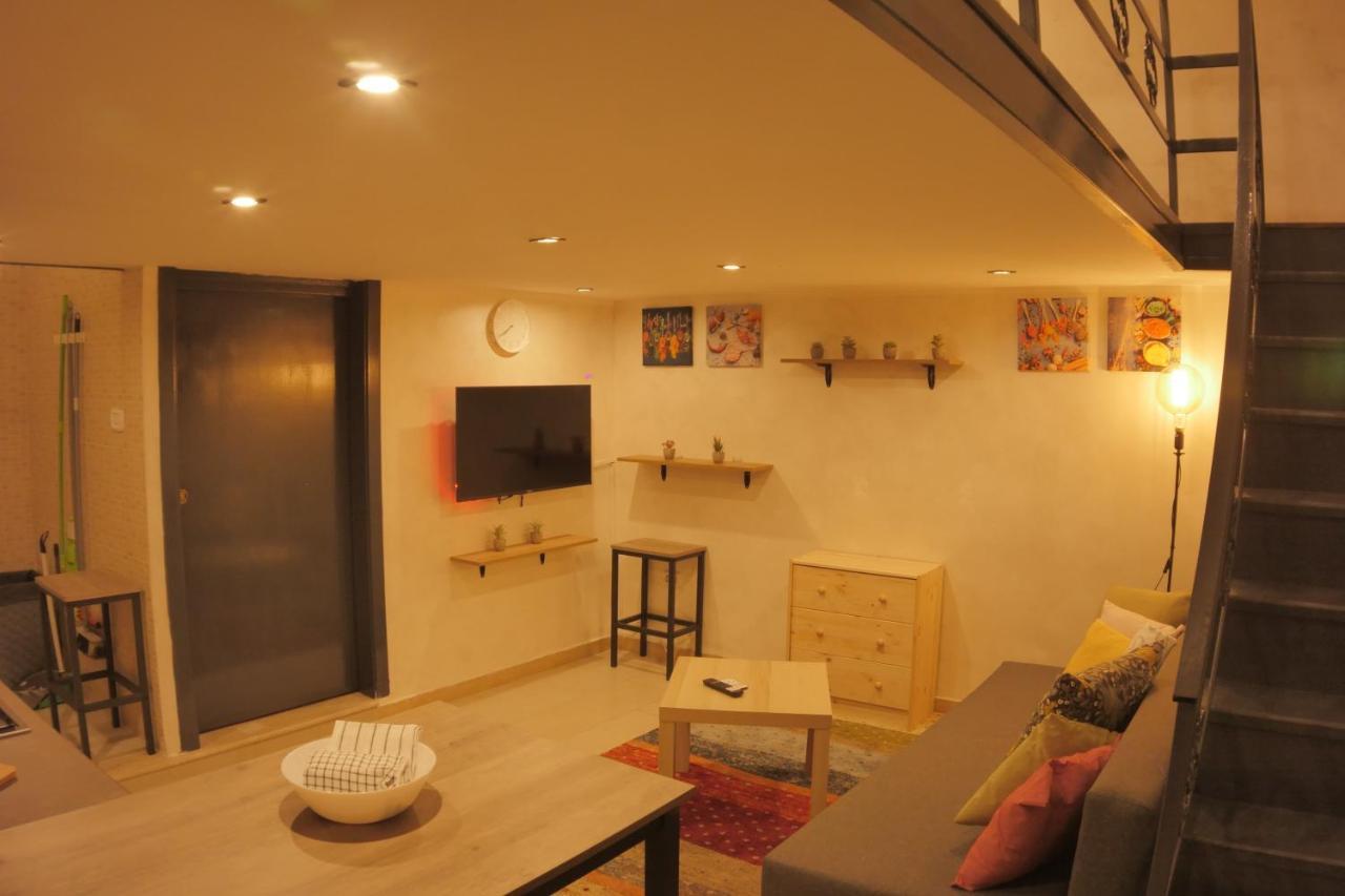 Casina A Pizzofalcone 93 Apartment Наполи Екстериор снимка
